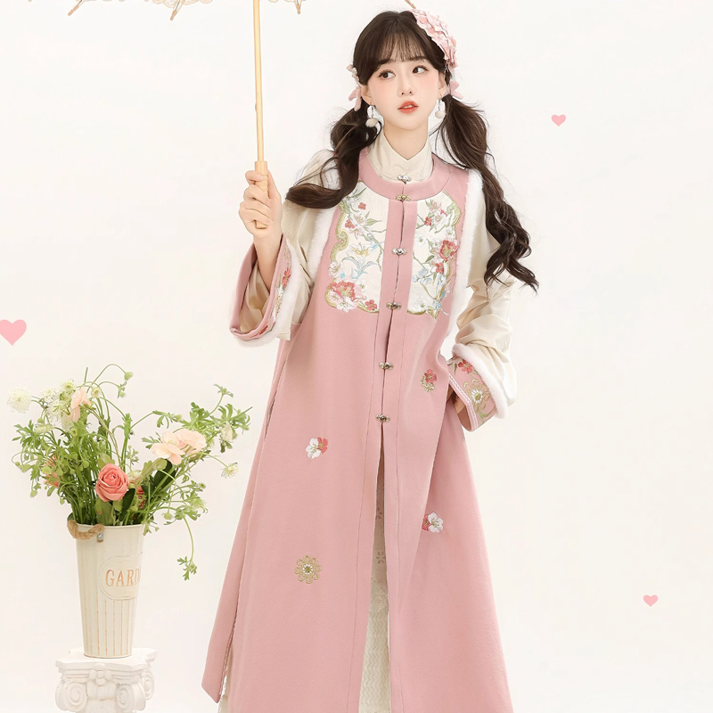 Women-Winter-Hanfu-Long-Length-Ming-Dynasty-Style-Hanfu-in-Pink-Bijia-2 Women Winter Hanfu Long-Length Ming Dynasty-Style Hanfu in Pink Bijia