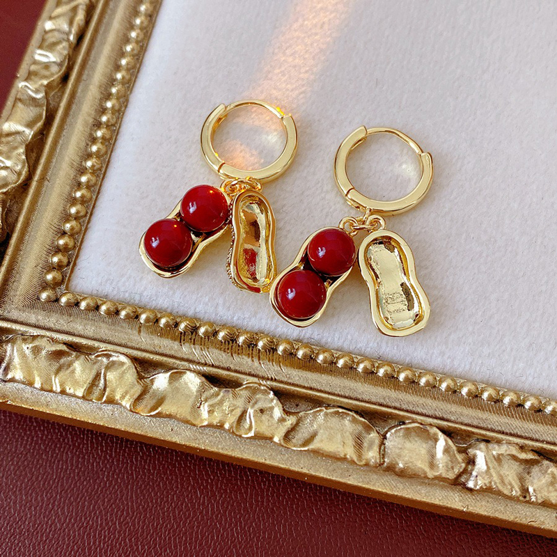 Women-Niche-Peanut-Shaped-Pleated-Earrings-Retro-Fashion-Red-Bean-Ear-Accessories-2 Women Niche Peanut-Shaped Pleated Earrings Retro Fashion Red Bean Ear Accessories
