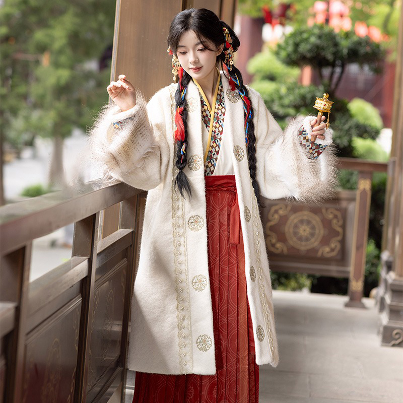 Women-Winter-Fluffy-Fleece-Lined-Coat-Unique-Song-Dynasty-Hanfu-Set-2 Women Winter Fluffy Fleece-Lined Coat Unique Song Dynasty Hanfu Set