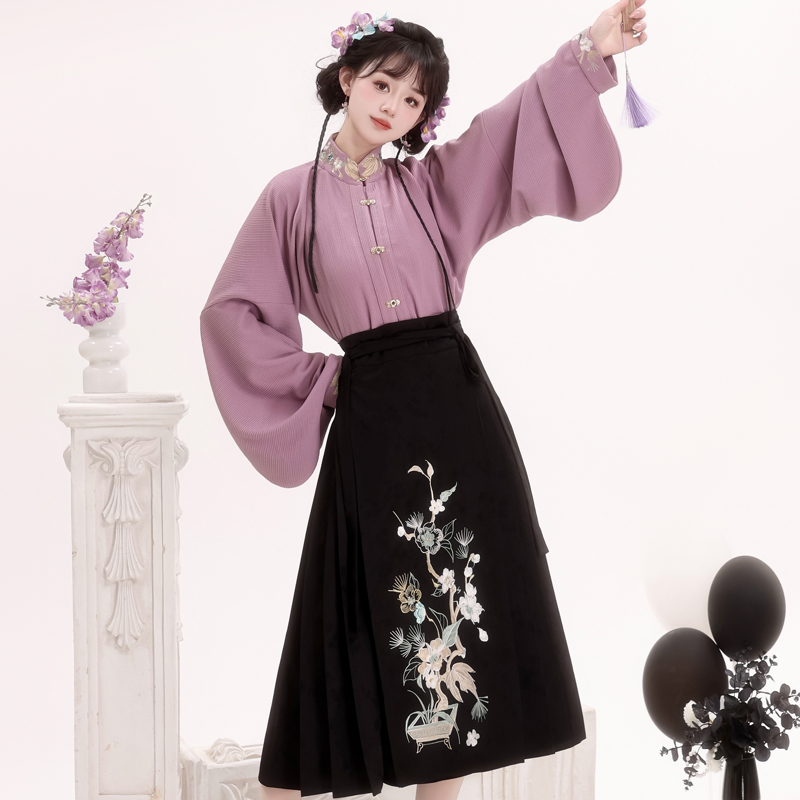 Women-Winter-Hanfu-Purple-Daily-Set-with-Mamian-Skirt-4 Women Winter Hanfu Purple Daily Set with Mamian Skirt