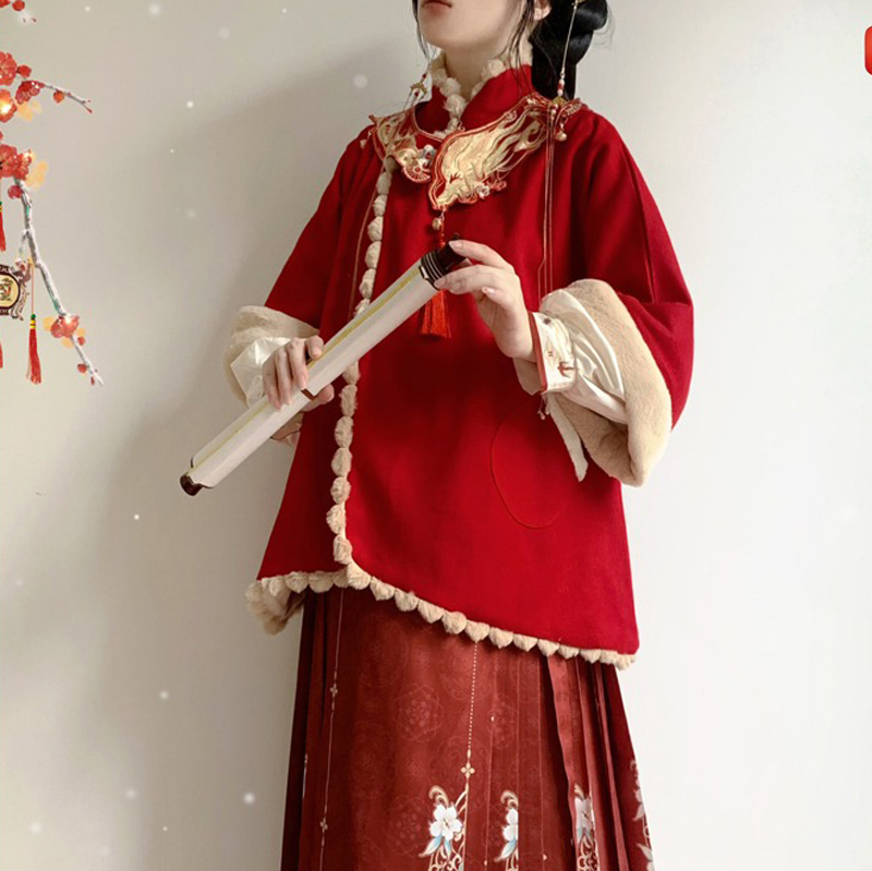 Women-Winter-Hanfu-Red-New-Year-Attire-with-Mamian-Skirt-4 Women Winter Hanfu Red New Year Attire with Mamian Skirt
