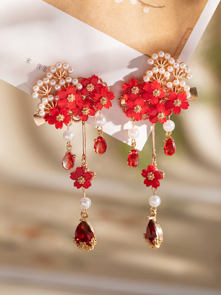 New Handcrafted Intangible Cultural Heritage Silk Earrings Classic Cheongsam Red Tassel Earrings