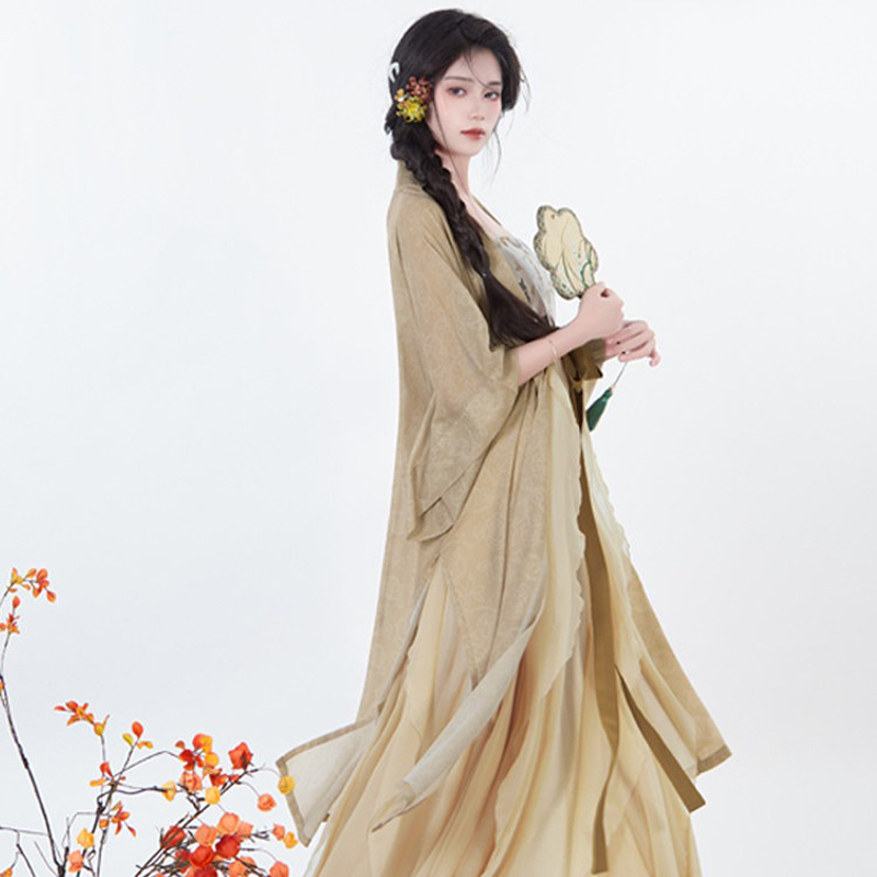 Spring-Hanfu-Dress-for-Women-with-Han-Elements-4 Spring Hanfu Dress for Women with Han Elements