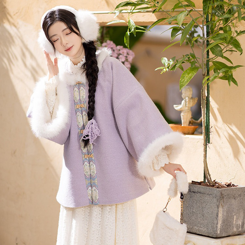 Winter-Women-Ming-Dynasty-Style-Hanfu-Short-Ao-Thickened-Round-Neck-Coat-2 Winter Women Ming Dynasty Style Hanfu Short Ao Thickened Round Neck Coat