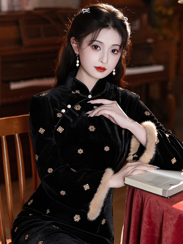 Women Black Winter Cheongsam Thickened Velvet Long-Length Qipao