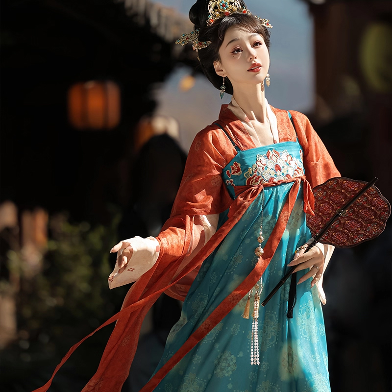 Women-Tang-Dynasty-Hanfu-Qixiong-Set-Spring-Daily-Wear-Blue-Skirt-Ensemble-2 Women Tang Dynasty Hanfu Qixiong Set Spring Daily Wear Blue Skirt Ensemble