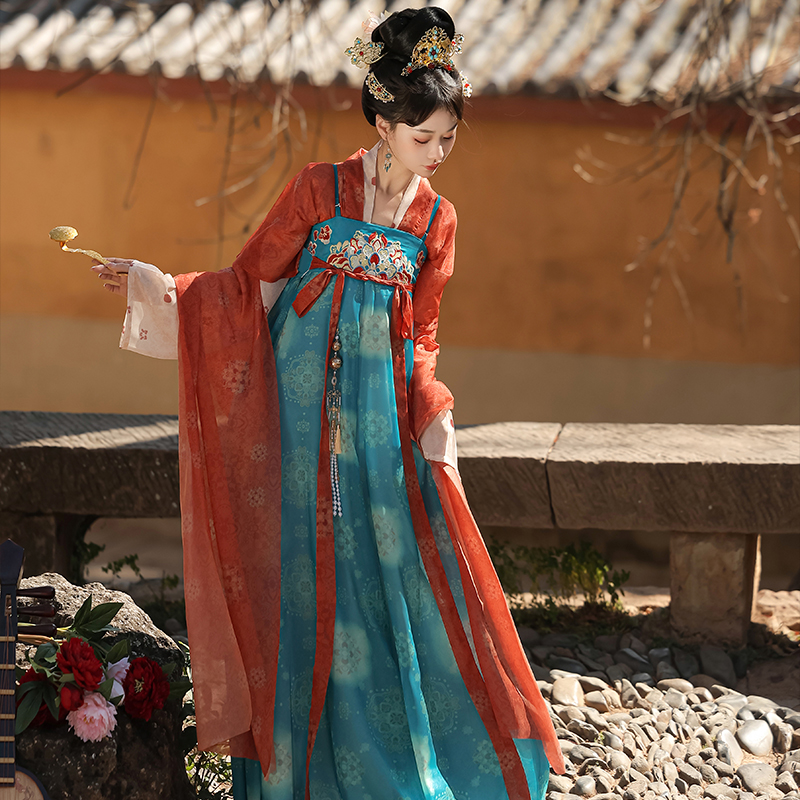 Women-Tang-Dynasty-Hanfu-Qixiong-Set-Spring-Daily-Wear-Blue-Skirt-Ensemble-4 Women Tang Dynasty Hanfu Qixiong Set Spring Daily Wear Blue Skirt Ensemble