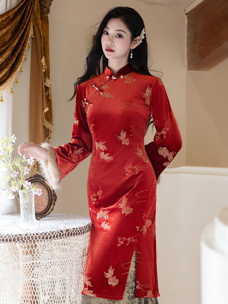 Women Winter Red Cheongsam New Year Style Elegant Long-Sleeved Koi Qipao