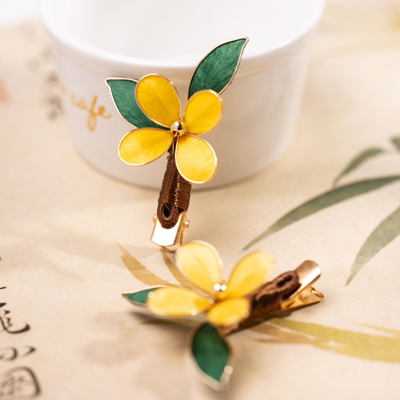 Handcrafted-Hanfu-Hairpin-Osmanthus-Ronghua-Hair-Accessory-for-Young-Girls-Hairstyles-3 Handcrafted Hanfu Hairpin Osmanthus Ronghua Hair Accessory for Young Girls Hairstyles
