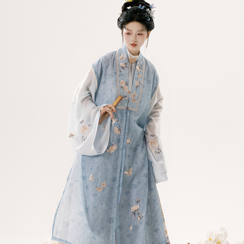 Ming-Dynasty-Hanfu-Set-Long-Bijia-Elegant-Mamian-Qun-2 Ming Dynasty Hanfu Set Long Bijia Elegant Mamian Qun
