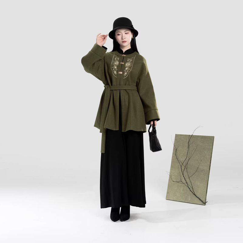 Women-Winter-Hanfu-Round-Neck-Coat-Stand-Up-Collar-Bell-Sleeve-Long-Dress-A-Line-Slim-Fit-Long-Skirt-1 Women Winter Hanfu Round-Neck Coat Stand-Up Collar Bell-Sleeve Long Dress A-Line Slim-Fit Long Skirt