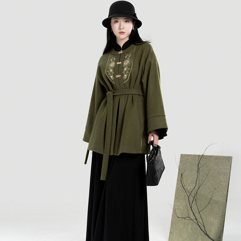 Women-Winter-Hanfu-Round-Neck-Coat-Stand-Up-Collar-Bell-Sleeve-Long-Dress-A-Line-Slim-Fit-Long-Skirt-2 Women Winter Hanfu Round-Neck Coat Stand-Up Collar Bell-Sleeve Long Dress A-Line Slim-Fit Long Skirt