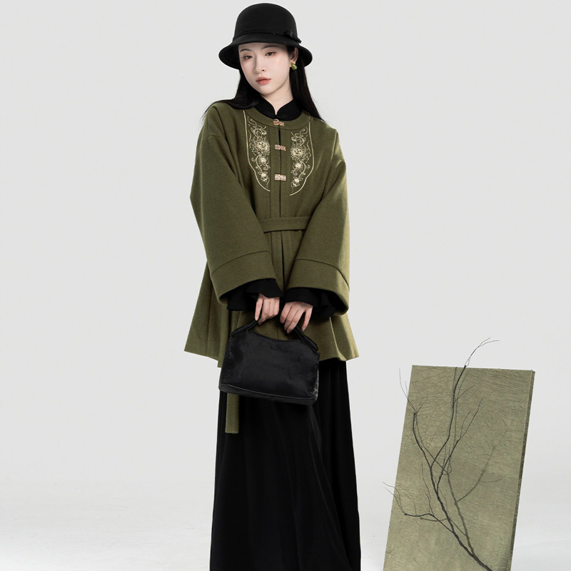 Women-Winter-Hanfu-Round-Neck-Coat-Stand-Up-Collar-Bell-Sleeve-Long-Dress-A-Line-Slim-Fit-Long-Skirt-4 Women Winter Hanfu Round-Neck Coat Stand-Up Collar Bell-Sleeve Long Dress A-Line Slim-Fit Long Skirt