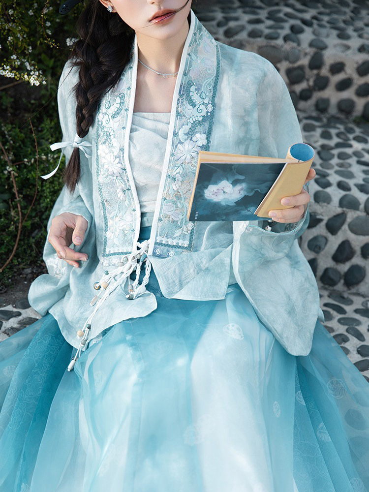 Women's Ming Dynasty Elegant Tencel Hanfu Mamian Skirt Set Dui Chuan Jiao