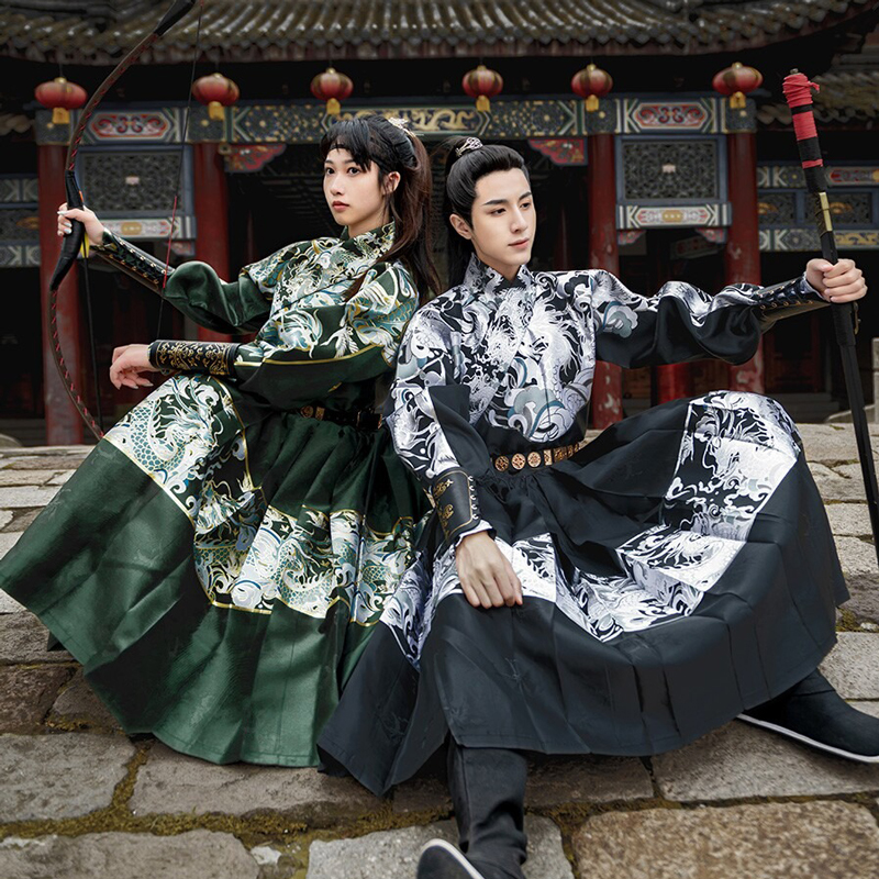 Ming-Dynasty-Feiyu-Fu-Couple-Wuxia-Set-Tieli-Clothing-1 Shui Long Yin (水龙吟)