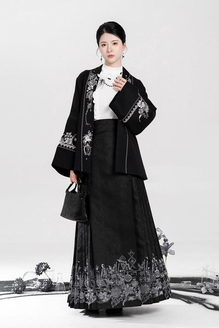 Spring Women Hanfu Set Duijin Jacket Black Mamian Skirt Elegant Style