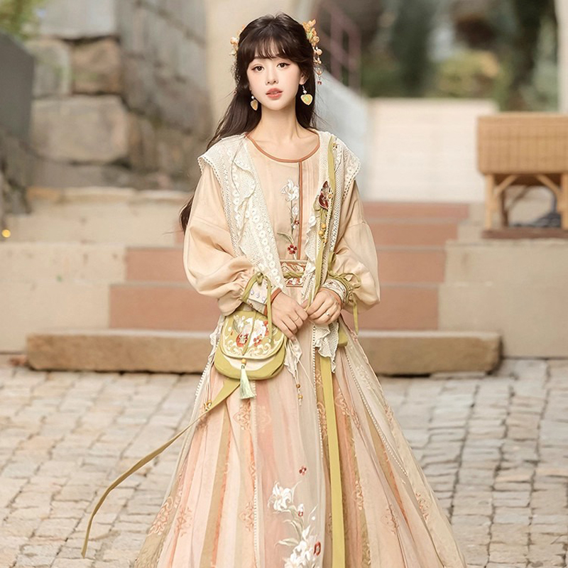 Spring-Women-Hanfu-Set-Song-Dynasty-Style-Cute-Vest-Set-3 Spring Women Hanfu Set Song Dynasty Style Cute Vest Set