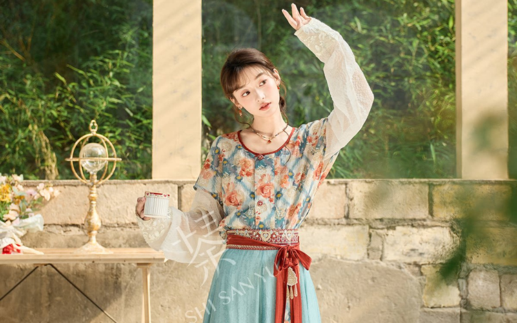 Tang Dynasty Style Women Hanfu Set in Tencel Fabric for Casual Daily Wear
