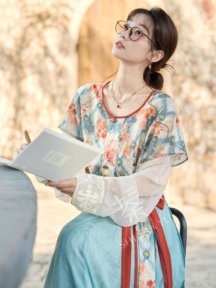 Tang Dynasty Style Women Hanfu Set in Tencel Fabric for Casual Daily Wear