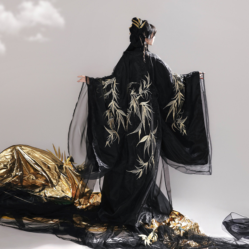 Wei-Jin-Style-Women-Hanfu-in-Black-Tones-Martial-Arts-Zhiju-2 Wei-Jin Style Women Hanfu in Black Tones Martial Arts Zhiju