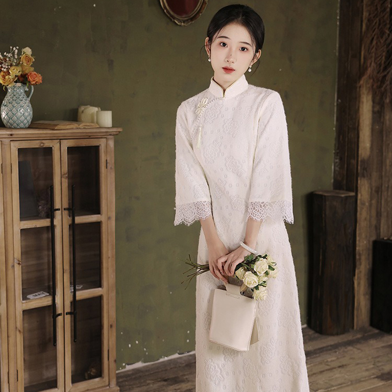 White-New-Chinese-Style-Engagement-Cheongsam-Long-Sleeved-Youthful-Style-Lace-Dress-for-Young-Women-3 White New Chinese-Style Engagement Cheongsam Long-Sleeved Youthful Style Lace Dress for Young Women