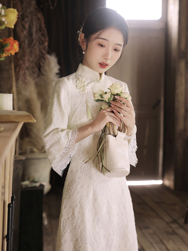 White New Chinese-Style Engagement Cheongsam Long-Sleeved Youthful Style Lace Dress for Young Women