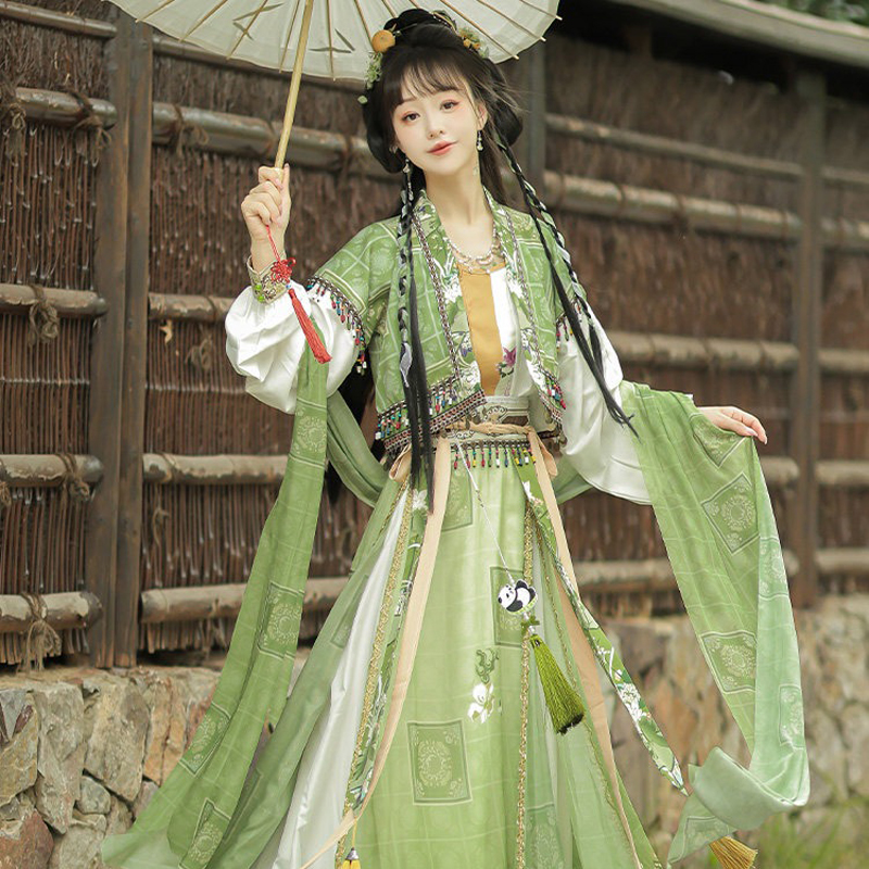 Women-Hanfu-inspired-Dress-Ensemble-Exotic-Style-Clothing-for-Spring-3 Women Hanfu-inspired Dress Ensemble Exotic-Style Clothing for Spring
