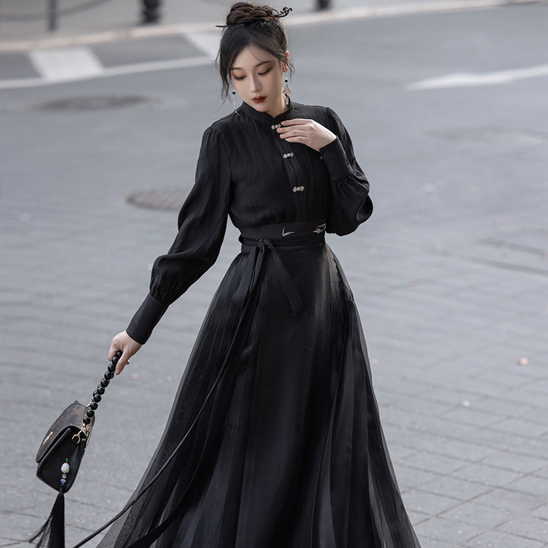Everyday-Women's-Ming-Dynasty-Hanfu-Mamian-Skirt-Fashionable-Retro-Set-1 Dong Fang Gu (东方骨)