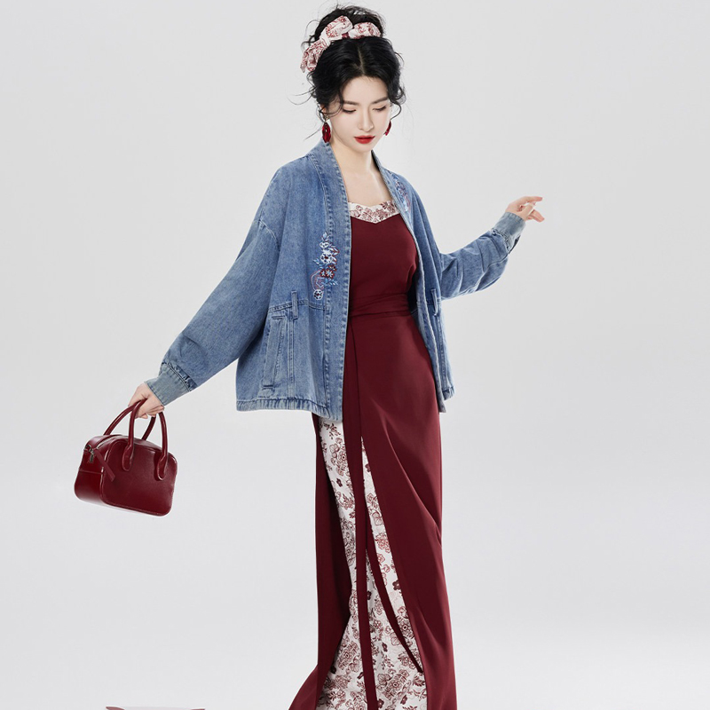Fashion-Hanfu-Denim-Jacket-with-Song-Dynasty-Aesthetic-for-Women-Daily-Wear-2 Fashion Hanfu Denim Jacket with Song Dynasty Aesthetic for Women Daily Wear