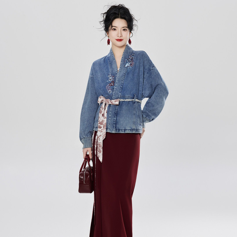 Fashion-Hanfu-Denim-Jacket-with-Song-Dynasty-Aesthetic-for-Women-Daily-Wear-3 Fashion Hanfu Denim Jacket with Song Dynasty Aesthetic for Women Daily Wear
