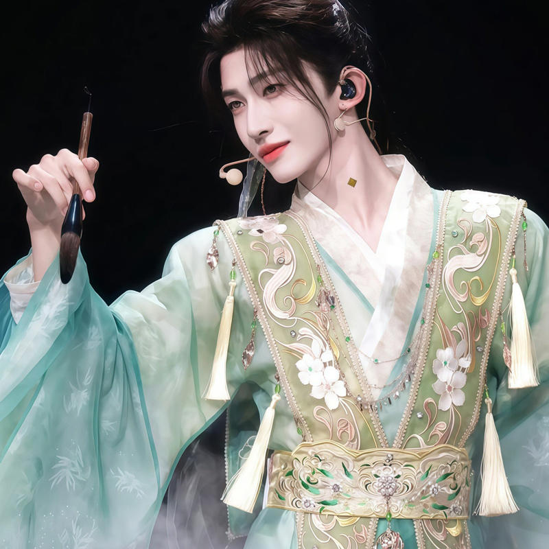 Martial-Arts-Couple-Costumes-Drama-Xianxia-Gorgeous-Hanfu-Embroidered-Sets-4 Martial Arts Couple Costumes Drama Xianxia Gorgeous Hanfu Embroidered Sets