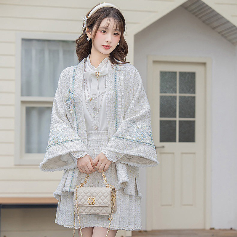 Ming-Dynasty-Style-Hanfu-Set-Fashionable-Pleated-Skirt-for-Girls-Everyday-Spring-Wear-1 Mu Jin (木槿)