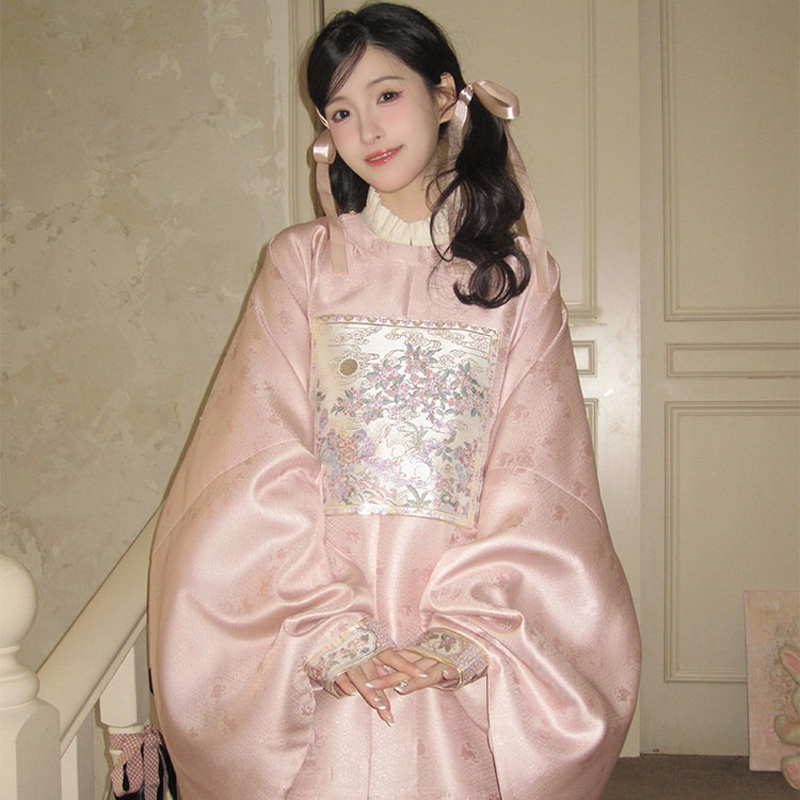 Ming-Dynasty-Women-Hanfu-Set-Round-Neck-Aoqun-Set-3 Ming Dynasty Women Hanfu Set Round-Neck Aoqun Set