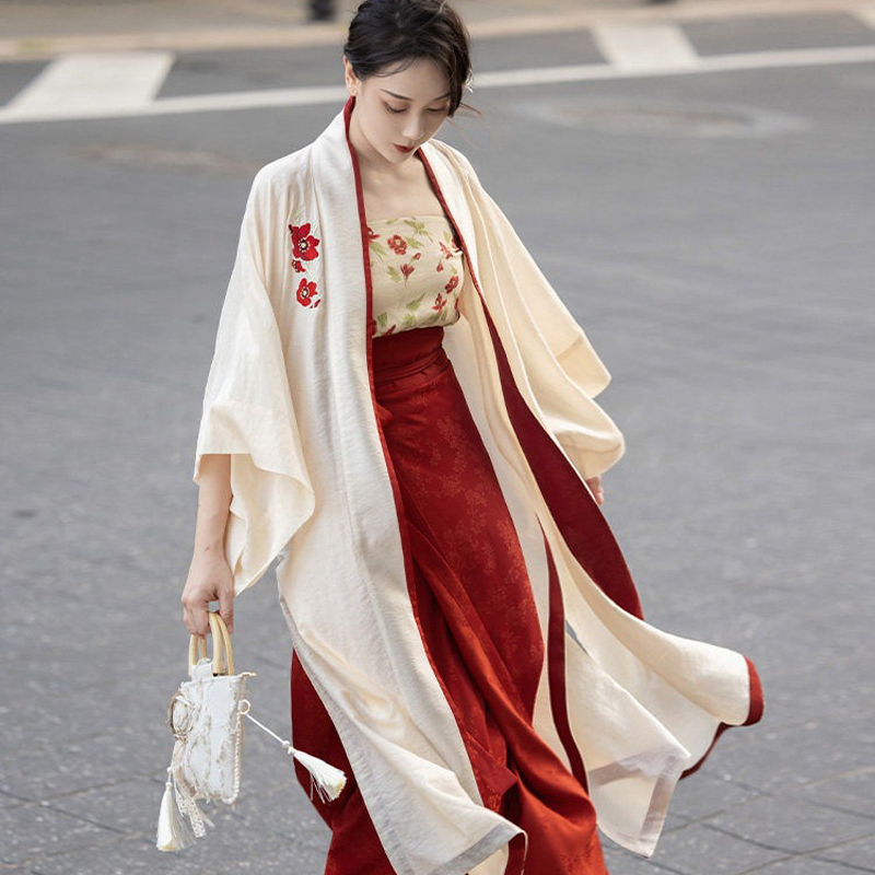 Song-Dynasty-Women-Hanfu-Red-Summer-Street-Style-1 Song Dynasty Women Hanfu Red Summer Street Style