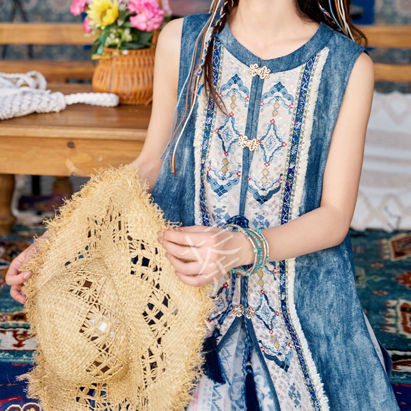Summer-Casual-Set-Fashionable-Hanfu-Inspired-Denim-Element-Ensemble-4 Summer Casual Set Fashionable Hanfu-Inspired Denim-Element Ensemble