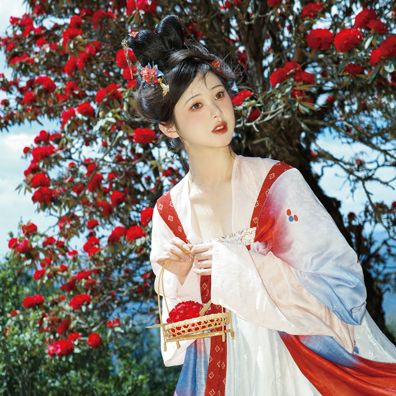 Classic-Tang-Dynasty-Spring-Red-Hanfu-Set-in-Tencel-4 Classic Tang Dynasty Spring Red Hanfu Set in Tencel