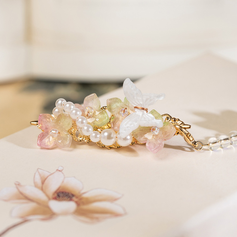 Classic-style-Women-Hair-Clips-Hanfu-inspired-Tassel-Hair-Accessories-Cute-Butterfly-and-Flower-Clips-4 Classic-style Women Hair Clips Hanfu-inspired Tassel Hair Accessories Cute Butterfly and Flower Clips Graceful Butterfly