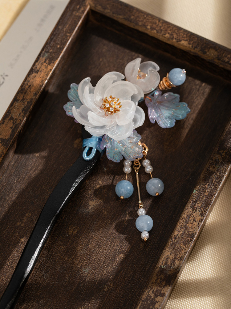 Hanfu Plum Blossom Wooden Hairpin for Women Ancient-Style Qipao Hair Accessory