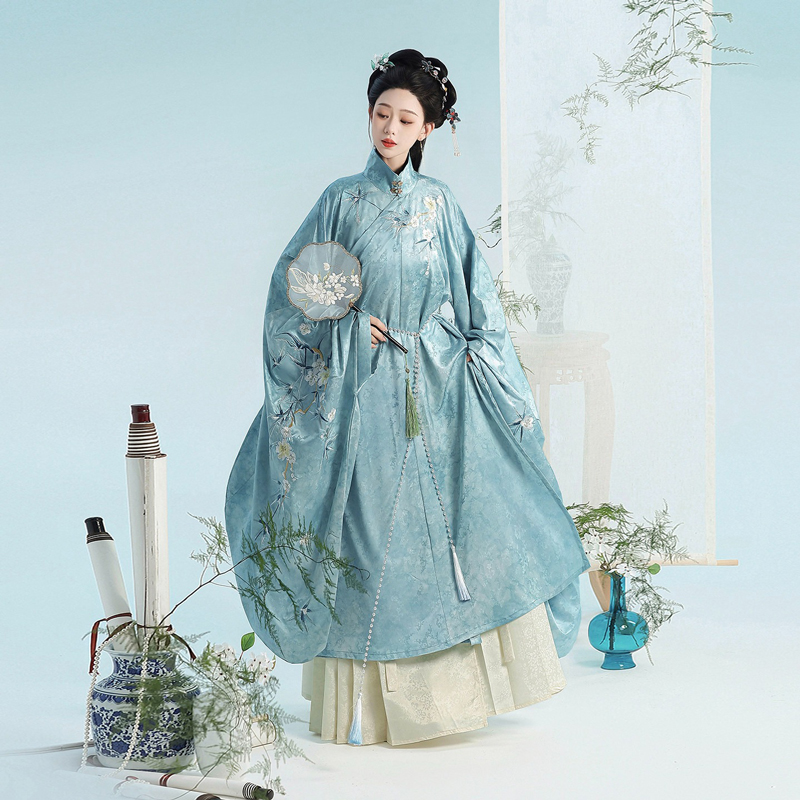 Ming-Dynasty-Women-Hanfu-Set-Mamian-Qun-in-Elegant-Blue-1 Azure Swallow