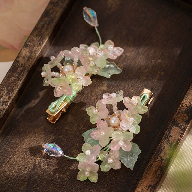 Traditional-Style-Forest-Themed-Hydrangea-Hair-Clip-for-Hanfu-2 Traditional-Style Forest-Themed Hydrangea Hair Clip for Hanfu