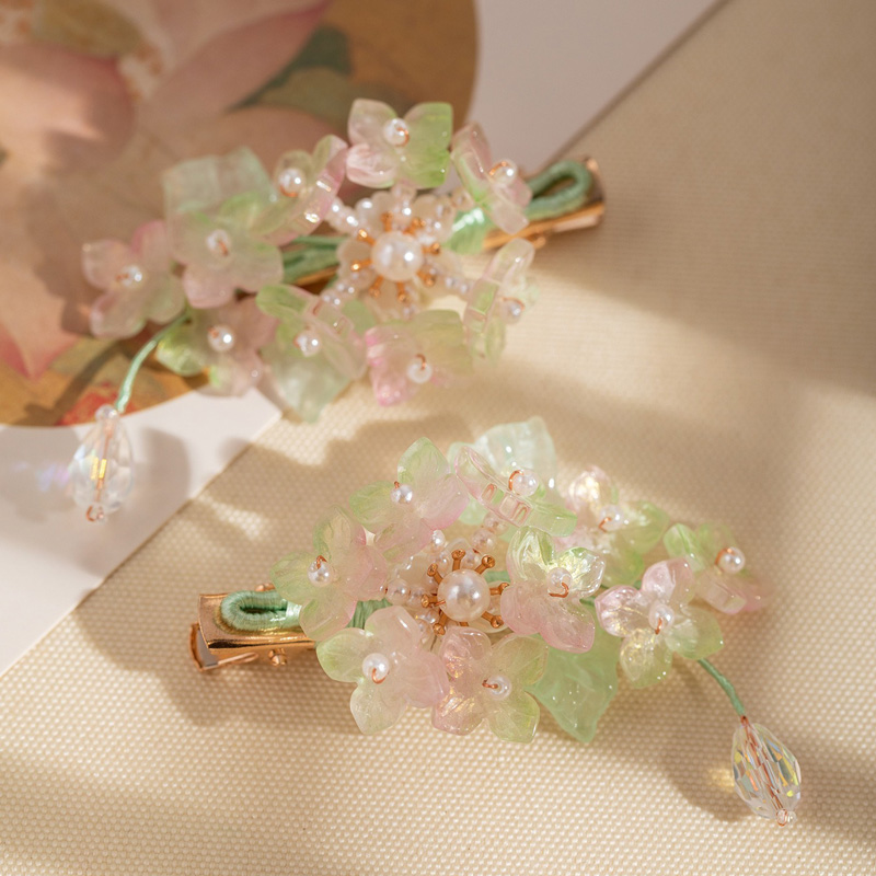 Traditional-Style-Forest-Themed-Hydrangea-Hair-Clip-for-Hanfu-3 Traditional-Style Forest-Themed Hydrangea Hair Clip for Hanfu