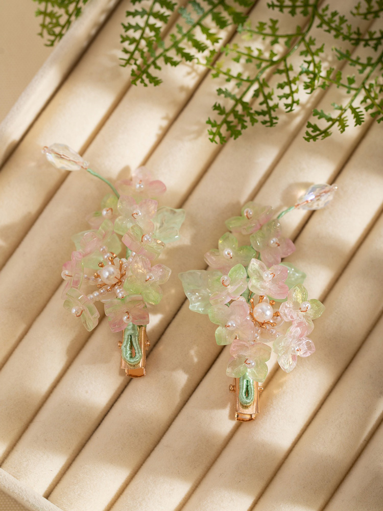 Traditional-Style Forest-Themed Hydrangea Hair Clip for Hanfu