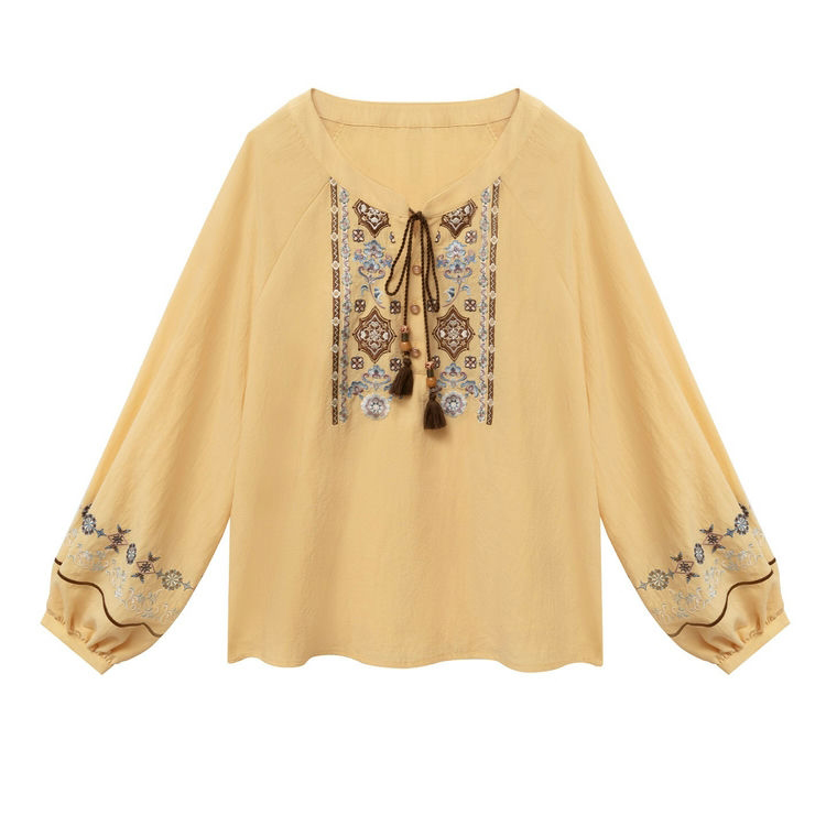 Women Casual Hanfu Outfits for Spring Outings in a Vacation Style