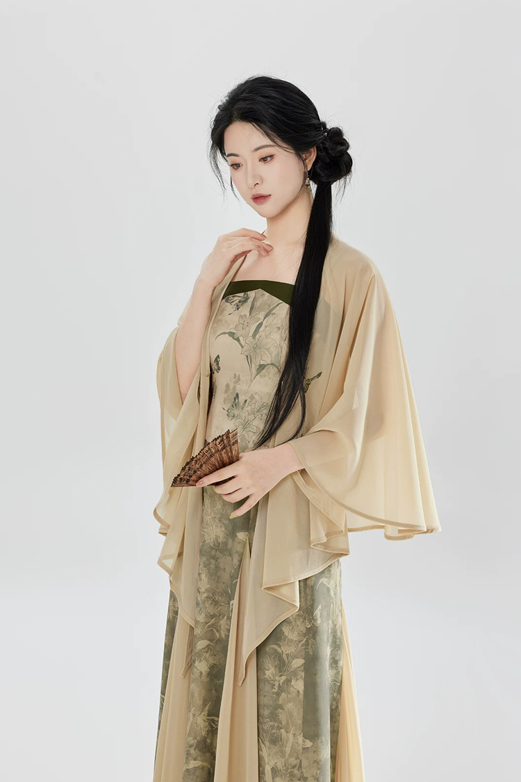 Women Fashion Modernized Hanfu Inspired by Song Dynasty Attire