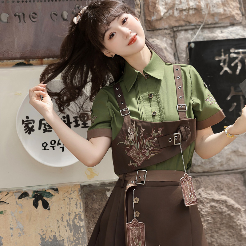 Women-Fashionable-Ming-Dynasty-Inspired-Hanfu-Forest-Themed-Spring-Set-2 Women Fashionable Ming Dynasty Inspired Hanfu Forest Themed Spring Set