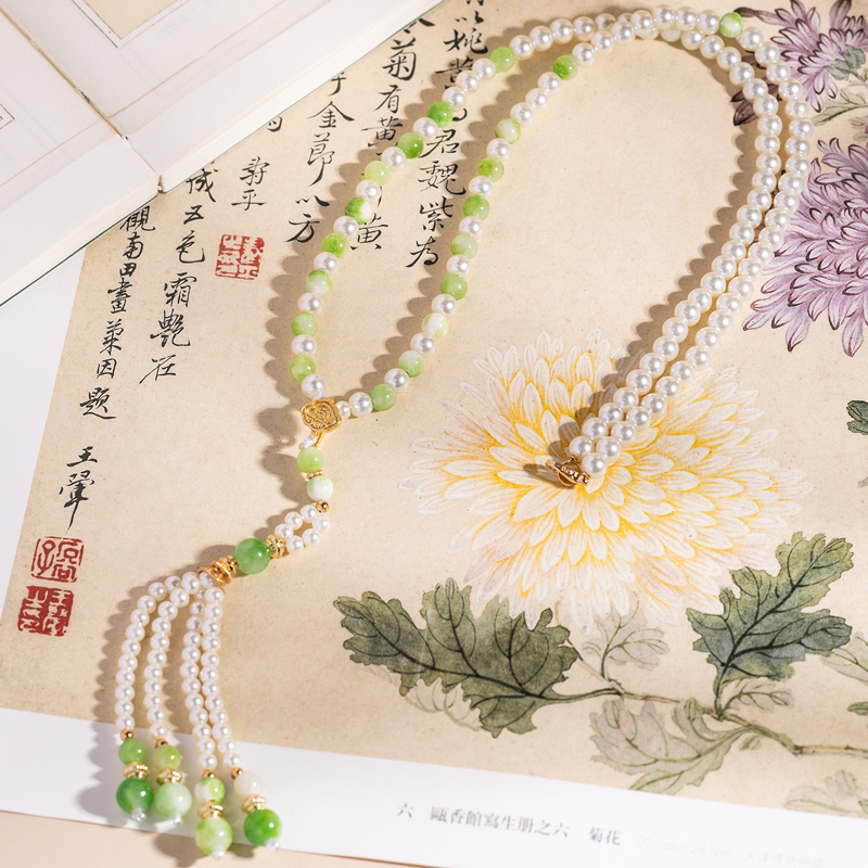 Women-Hanfu-Green-Long-Necklace-Ming-Dynasty-Style-Ying-Luo-2 Women Hanfu Green Long Necklace Ming Dynasty Style Ying Luo