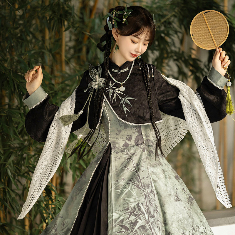 Fashionable-Women-Hanfu-Spring-Casual-Set-with-Chinese-inspired-Elements-3 Fashionable Women Hanfu Spring Casual Set with Chinese-inspired Elements