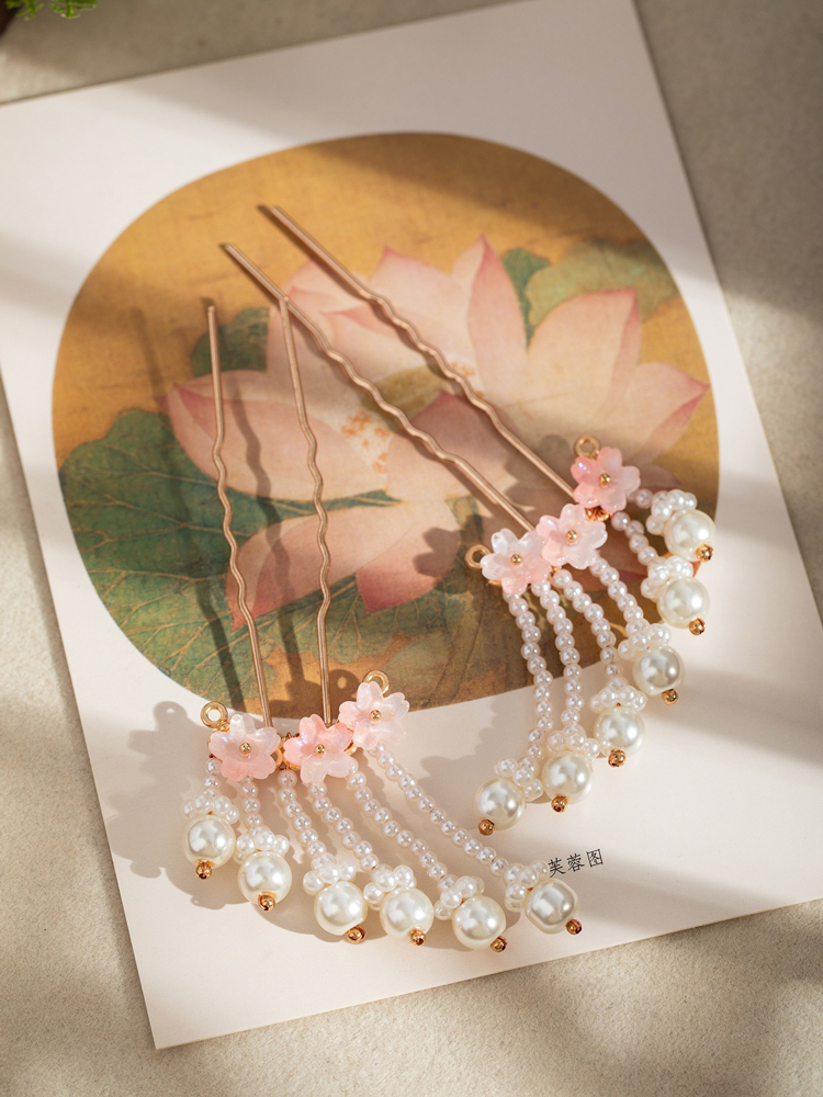 Hanfu Pearl Hairpins Classic Design with Cherry Blossom Motifs