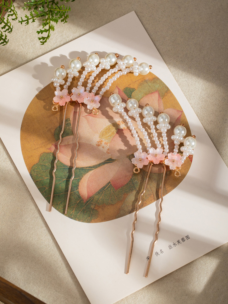 Hanfu Pearl Hairpins Classic Design with Cherry Blossom Motifs