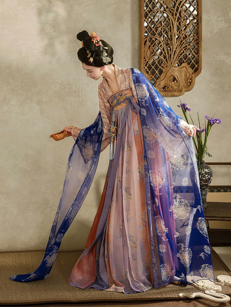 Tang Dynasty Women Qixiong Shanqun Ethereal Dunhuang Style